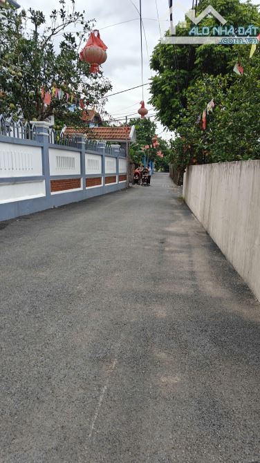 BÁN NHANH LÔ ĐẤT TÂY TỰU - 40,5M X 4M GIÁ 4,4 TỶ (CTL) LÔ GÓC, SÁT VÀNH ĐAI 3.5 - 2