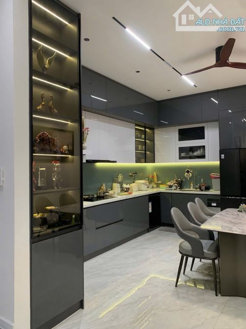 Bán nhà 3 tầng siêu đẹp gần sông khu Nam Việt Á GĐ 1 - 2
