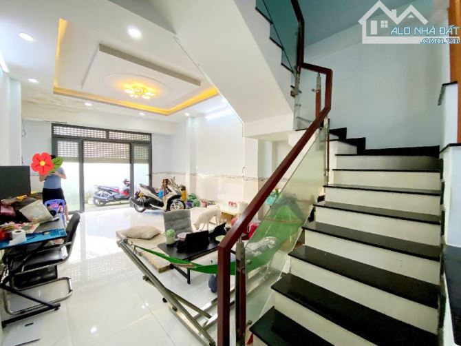 BÁN NHÀ 2 TẦNG GẦN COOPMART TRƯỜNG CHINH 46M2 (4X12) GIÁ 4,98 TỶ TL - 2