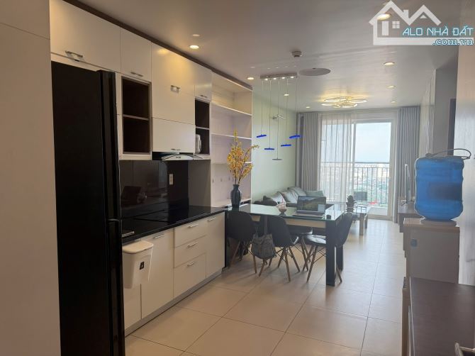 Bán căn 2PN full đồ tầng trung SHP Plaza hướng đông nam giá rẻ - 2