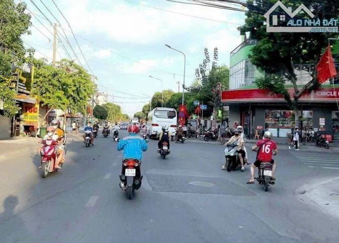 Giảm sốc hơn 2 tỷ! Mặt tiền Lý Thường Kiệt Ngang 10m HDT 30tr/tháng – chỉ còn 17,7 tỷ! - 2