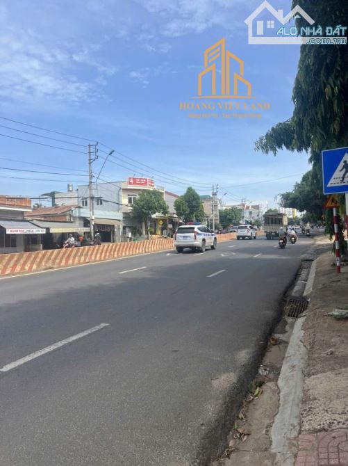 BÁN NHÀ GÓC 2 MẶT TIỀN KINH DOANH ĐẮC ĐỊA NGUYỄN VĂN CỪ( BMT) - 2