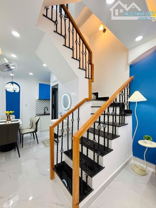 NHÀ ĐẸP GÒ VẤP 2 TẦNG - 24m² HẺM 6M - NGUYỄN VĂN NGHI - nhỉnh 3 TỶ - 2