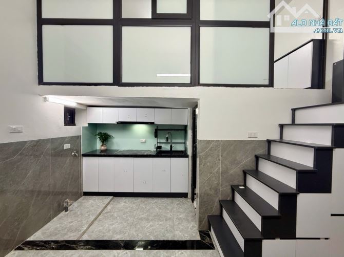 CĂN HỘ TẬP THỂ – PHONG CÁCH KHÁCH SẠN – Ô TÔ ĐỖ NGAY CỬA NHÀ - 2
