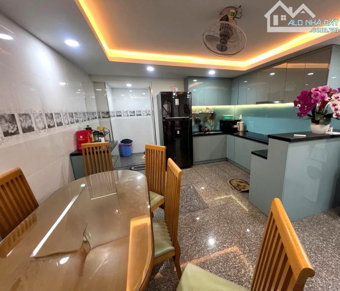 Không Có Căn So Sánh - Tòa Nhà 5 Tầng - Hẻm KD 8m - Nam Kỳ Khởi Nghĩa Quận 3 - Nhỉnh 18Tỷ - 2