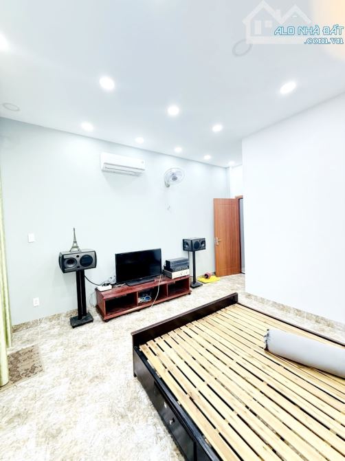 Siêu Phẩm HXH TÔ NGỌC VÂN - QUẬN 12 - Giáp GÒ VẤP - 3 Tầng - 4.2m × 14m - 5.x TỶ - 2