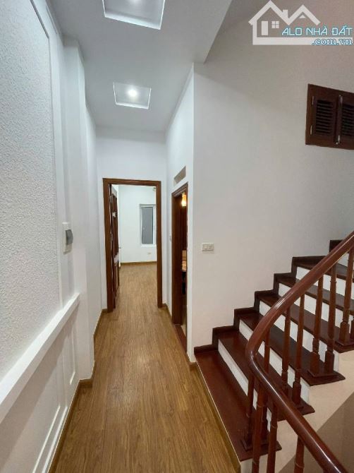Phân lô Cầu Giấy ô tô đỗ gần DT 45m x 5 tầng MT 3,7m giá 11,9 tỷ - 2