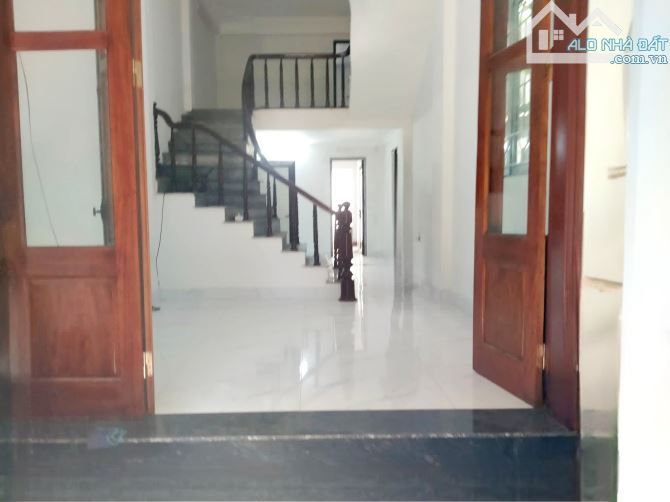 NHÀ ĐẸP MỚI QUANG TRUNG-HĐ_GẦN NHÀ THI ĐẤU HĐ_NGÕ2,5M NÔNG, 10M RA OTO ĐỖ_4T_FULL ĐỒ_8,7TỶ - 2