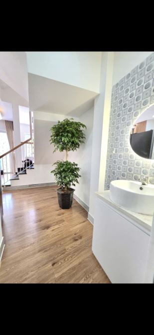 GẤP BÁN CĂN NHÀ 3 TẦNG XÂY MỚI FULL NỘI THẤT CÁCH ĐƯỜNG CHÍNH 20m GIÁ CHỈ 4,Xx tỷ! - 2