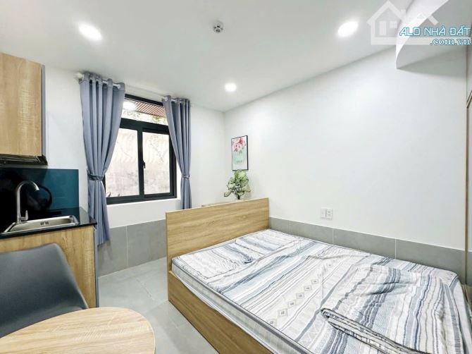 TÒA NHÀ Q2- THU NHẬP 200TR/THÁNG- 51 PHÒNG- CN ĐỦ 200M2- NGANG 13M - 2