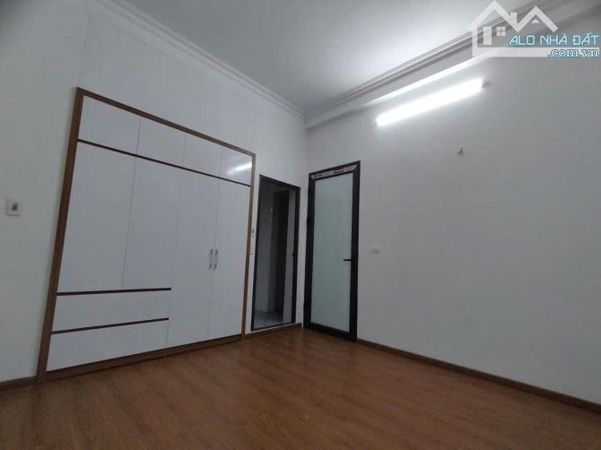 ❌❌❌2 THOÁNG VĨNH VIỄN - 35M2 5 TẦNG 6.5 TỶ - 10M Ô TÔ ĐỖ CỬA - MẶT TIỀN BỀ THẾ - PHỐ LÊ TR - 2