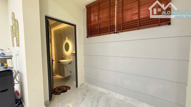 Nhà 3,5 tângd siêu đẹp, gần biển, kđt phước long b, tặng toàn bộ nội thất, giá chỉ 8,5 tỉ - 23
