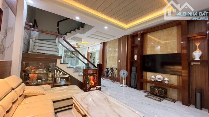 Nhà 3,5 tângd siêu đẹp, gần biển, kđt phước long b, tặng toàn bộ nội thất, giá chỉ 8,5 tỉ - 25