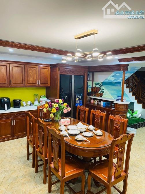 Biệt thự đẳng cấp Nguyễn Thị Định - 5 ô tô tránh - 340m2 - MT 18m - 105 tỷ - 3