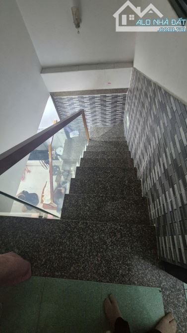 Bán nhà 2 tầng còn mới, mua ở ngay - Lê Đình Cẩn, Bình Tân ( chỉ hơn 3 tỷ) - 3