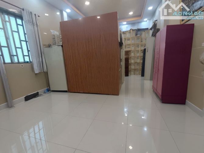 B.Á.N NHÀ DƯƠNG BÁ TRẠC 3TẦNG, 62M2 NGANG 4.6 X 13.6M2 - SHR-GÁC QUẬN1,Q5 CHỈ 8.3TỶ - 3