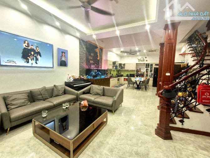 Bán nhà Trịnh Đình Cửu, Hoàng Mai, Ô tô, thông Kinh doanh, 105m2, 20.5 tỷ(CTL) - 3