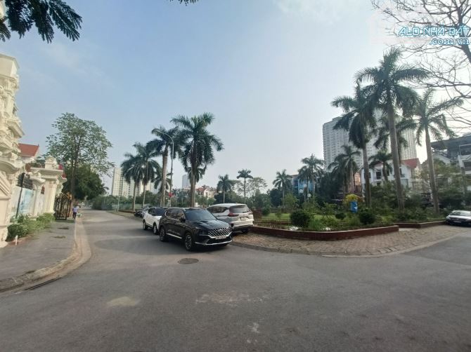 Biệt thự xây thô 4 tầng ĐTM Cầu Bươu, 367m2, lô góc, MT36m, 60 tỷ Thanh Trì - 3