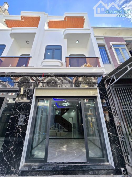 CHÍNH CHỦ GỬI BÁN NHÀ MỚI XÂY 1TRỆT 1LẦU HOÀN CÔNG KDC VIP HÓA AN,4X18=72M2,THỔ CƯ 100%,3P - 3