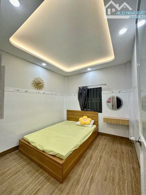 ⭐️B/ÁN NHANh_NHÀ 2TẦNG-FULL NỘI THẤT- HXH 8M-CẠNH CHỢ PHÚ LÂM . - 3