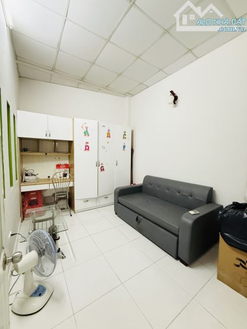 Bán nhà HXH, 48m2, đường Nguyễn Hữu Tiến, Tân Phú, 2 tầng, giá 4.85 tỷ còn thương lượng. - 3