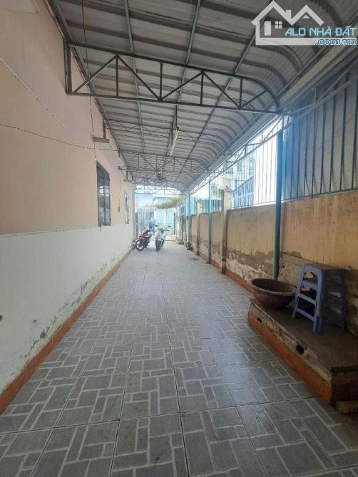 Lô góc 2 mặt hẻm đường 6m - Thạnh Lộc 41 - Ngang 8m - 176m2 - Giá 6,4 tỷ - 3