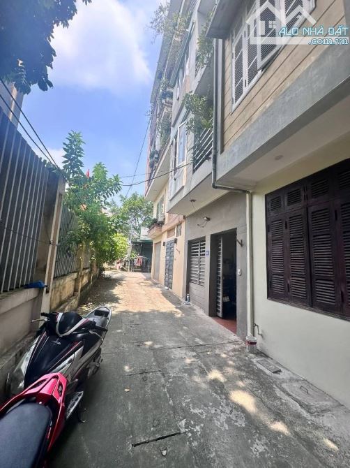 Nhà Phúc Diễn - 51m2 - ô tô vào nhà - ngõ nông rộng - 3