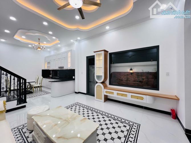 Bán nhà mới xây Phường Trung An cách Trần Văn Hiển đang làm 50m đường xe 7c vivu, khu dân - 3