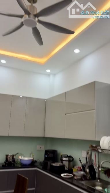 Hẻm xe hơi thuận tiện đi các quận trung tâm  Đường Hương Lộ 80-Phường  BHHòa B,  Q. Bình - 3
