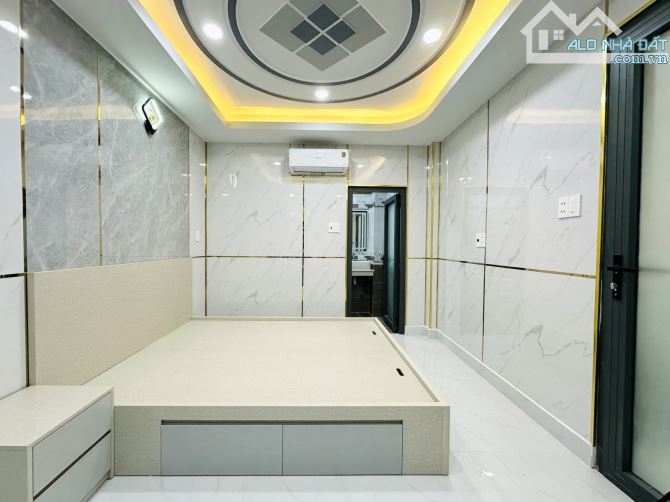 Nhà Phú Nhuận - 43m2 - 4 tầng 5PN - 10m ra mặt tiền xe hơi tránh - Đoàn Thị Điểm - 8,3 tỷ - 3