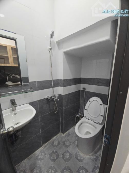 GIÁP VĂN CAO - THẠCH LAM - 24M2 - 2 TẦNG 2PN 2WC - CHỈ 3.18 TỶ - 3