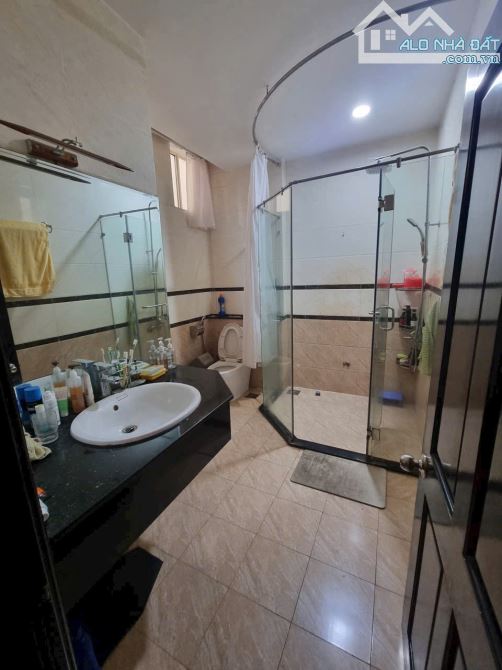 Nhà Yên Thế,P2, Tân Bình Bề Ngang Ngon 5mx21- Kết Cấu Đẹp - Giá 23 Tỷ ( ĐTL) - 3