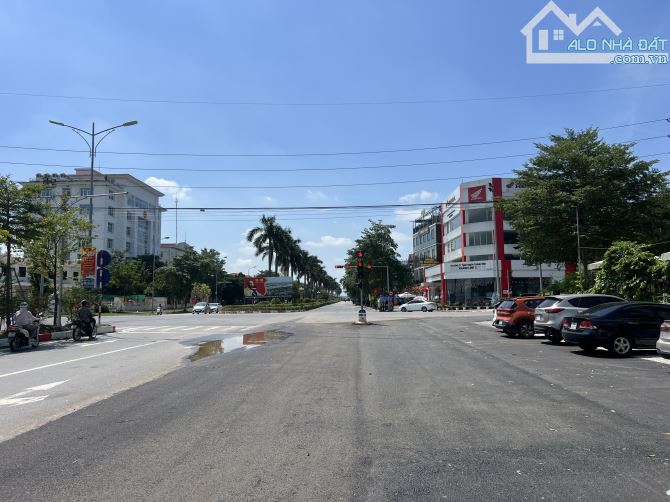 ĐẤT VÀNH ĐAI 4 BÁN GẤP - LIỀN KỀ SUNGROUP - Ô TÔ 7 CHỖ ĐỖ CỬA- NHỈNH 4 TỶ ! - 3