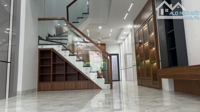 💥SIÊU PHẨM NHÀ MỚI KENG – ĐƯỜNG 160, TĂNG NHƠN PHÚ A – 80m² – 1 TRỆT 2 LẦU ST – GIÁ 8.2 T - 3