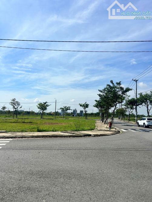 Đầu tư đất góc Đầm Sen vừa ở vừa kinh doanh, đối diện cổng chung cư sầm uất - 3