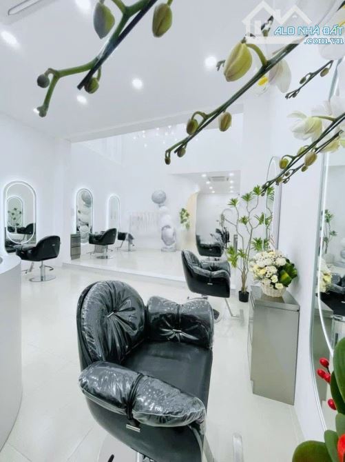 Nhà MT Nơ Trang Long 6x12m Trệt.3L Trông suốt.4wc.Tốt Spa.Shop - 3