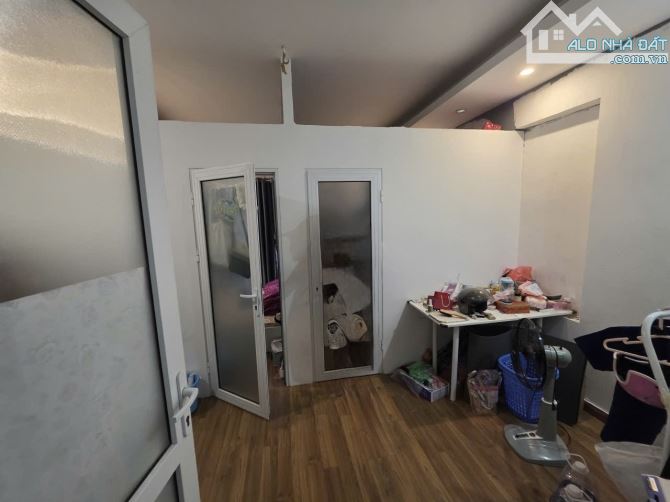 Bán CHDV Đội Cấn 51m 6T MT4.7m giá chỉ 12.7 tỷ - 3