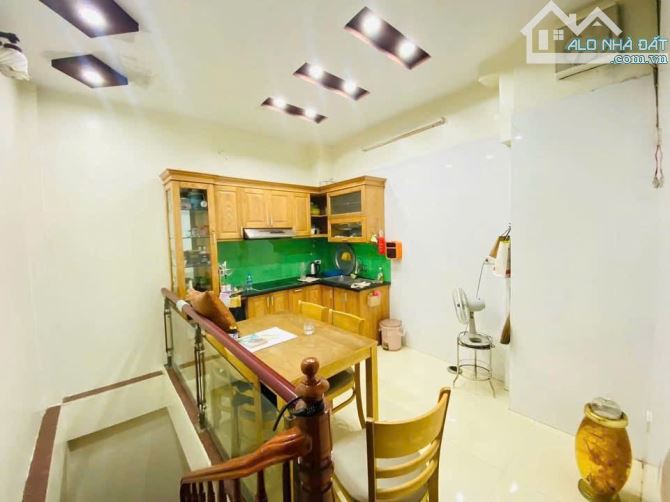 bán nhà Mặt ngõ Trích Sài, Tây Hồ DT 34m, 6 Tầng, MT 3.5m 🧧Gia 21.8 tỷ - 3