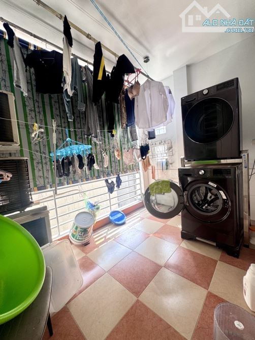 QUAN NHÂN - TRUNG TÂM NGÃ TƯ SỞ -CÁCH PHỐ 20m - 2 THOÁNG  - NHÀ ĐẸP Ở LUÔN - 30M2 x 5TẦNG - 3