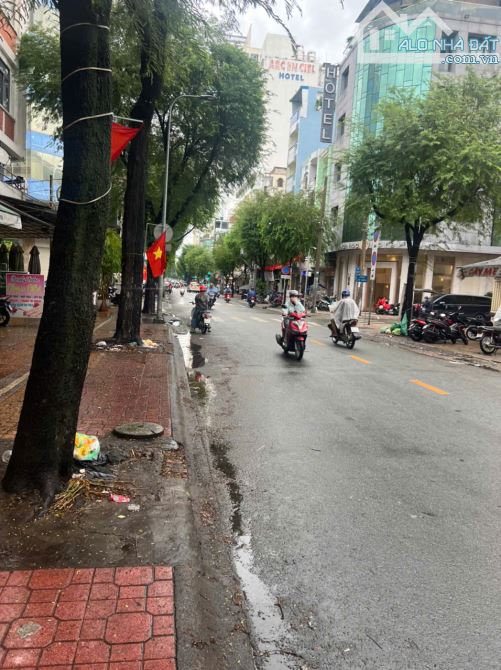Bán Nhà Mặt Tiền Tản Đà, P. 10, Q. 5, DT: 7mx 18m KC: 3 Tầng - Giá: 55 tỷ - 3