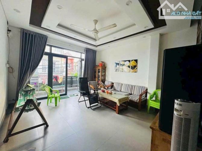 BÁN NHÀ MẶT TIỀN LƯƠNG VĂN CAN P. 2 TP. VT GIÁ 13,5 TỶ TL. VỊ TRÍ DU LỊCH - KINH DOANH TỐT - 3