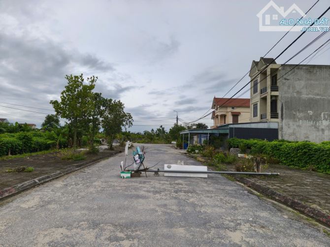 200 m2 ngang 10m  đường rộng 17m tái định cư Hòa Nghĩa gần VIN Dương Kinh giá 26,5trm2. - 3