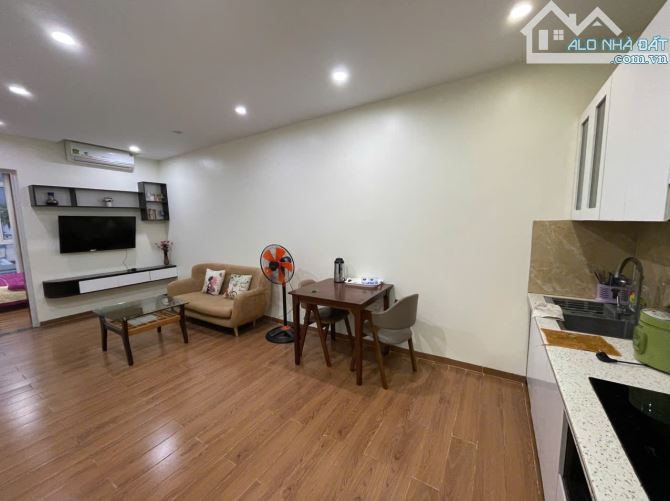 Cho thuê căn hộ 2 ngủ rộng Waterfront City, DT: 80m2. - 3