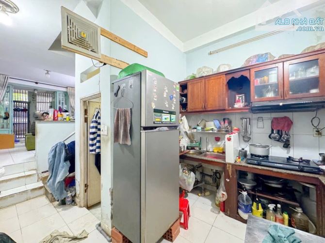 Nhỉnh 4 Tỷ Nhà 4 Tầng MTKD xe hơi Ngủ Nguyễn thi thập nối dài,DT 50m,3 PN - 3