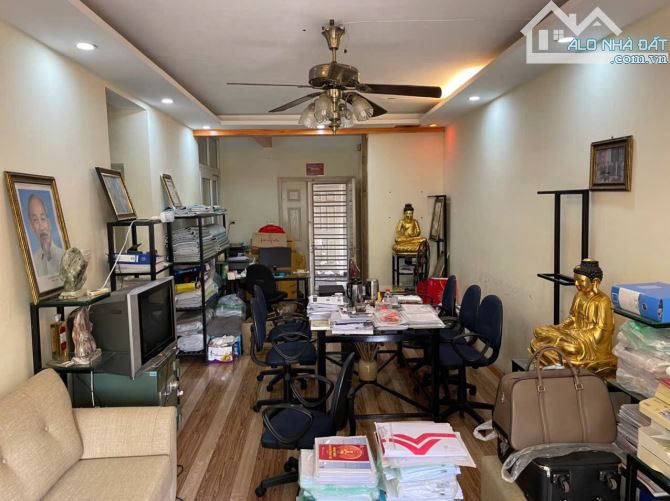 🏡 BÁN CĂN HỘ ĐẸP CT18 – KHU ĐÔ THỊ VIỆT HƯNG, LONG BIÊN  ✨ Diện tích: 90m² – - 3
