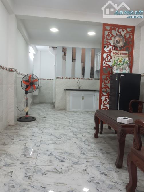 💥 NHÀ ĐẸP 5 TẦNG TRUNG TÂM Q11 – HIẾM NHÀ BÁN 💥 + Vị trí :  Đội Cung, P.8, Quận 11 - 3