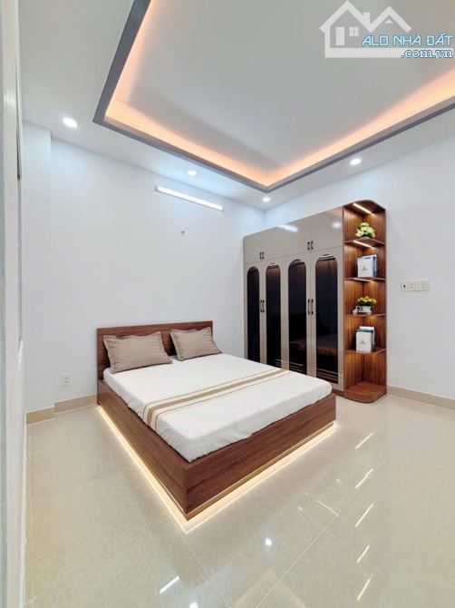 BÁN NHÀ GẦN TÊN LỬA - NGAY HƯƠNG LỘ 2 - 3 TẦNG - 4X15M - HẺM XE TẢI 6M - 6,25 TỶ - 3