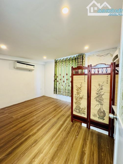⭐️ BÁN GẤP NHÀ MẶT PHỐ HÀNG RƯƠI 130M2 X 4 TẦNG X MT 5.5M2 GIÁ 75 TỈ CÓ THƯƠNG LƯỢNG. - 3