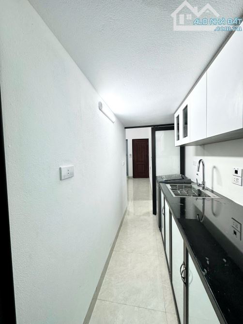 Cho Thuê CCMN 3 Đỗ Nhuận Tây Hồ 40m2 Gác Xép 2 Ngủ Cửa Sổ Ban Công Giặt Riêng Thang Máy - 3