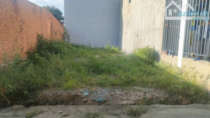NHÀ ĐẸP + ĐẤT RỘNG-DT: 177,4M-100 THỔ-GIÁ: 3 TỶ 6 - TRUNG TÂM XÓM ĐÌNH, CHỢ BÌNH SƠN - 3